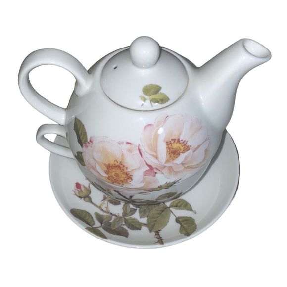 Stechcol Other - SPILL THE TEA - Stechcol Gracie China Stacked Floral Teapot & Cup